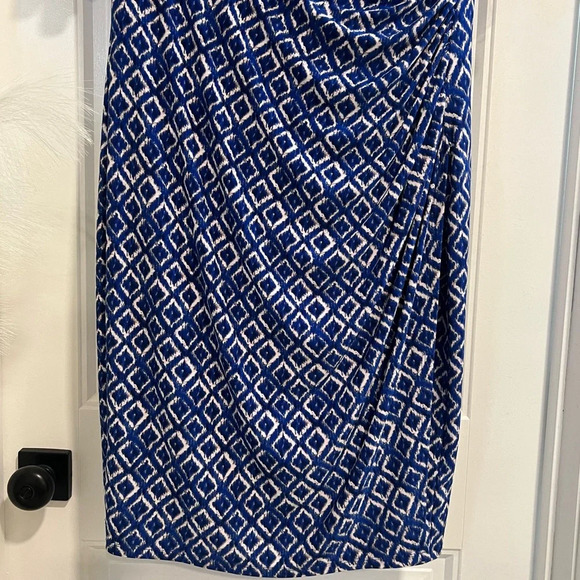 LAUREN Ralph Lauren Blue & White Ikat Faux Wrap Ruched Jersey Dress. Size 14. - Picture 5 of 11